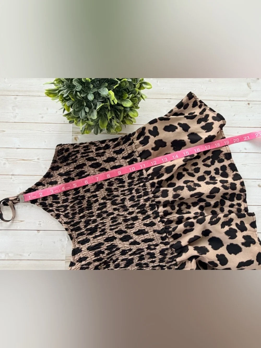 BiBi Leopard Print Smocked Peplum Camisole Top Size Medium - Picture 8 of 8